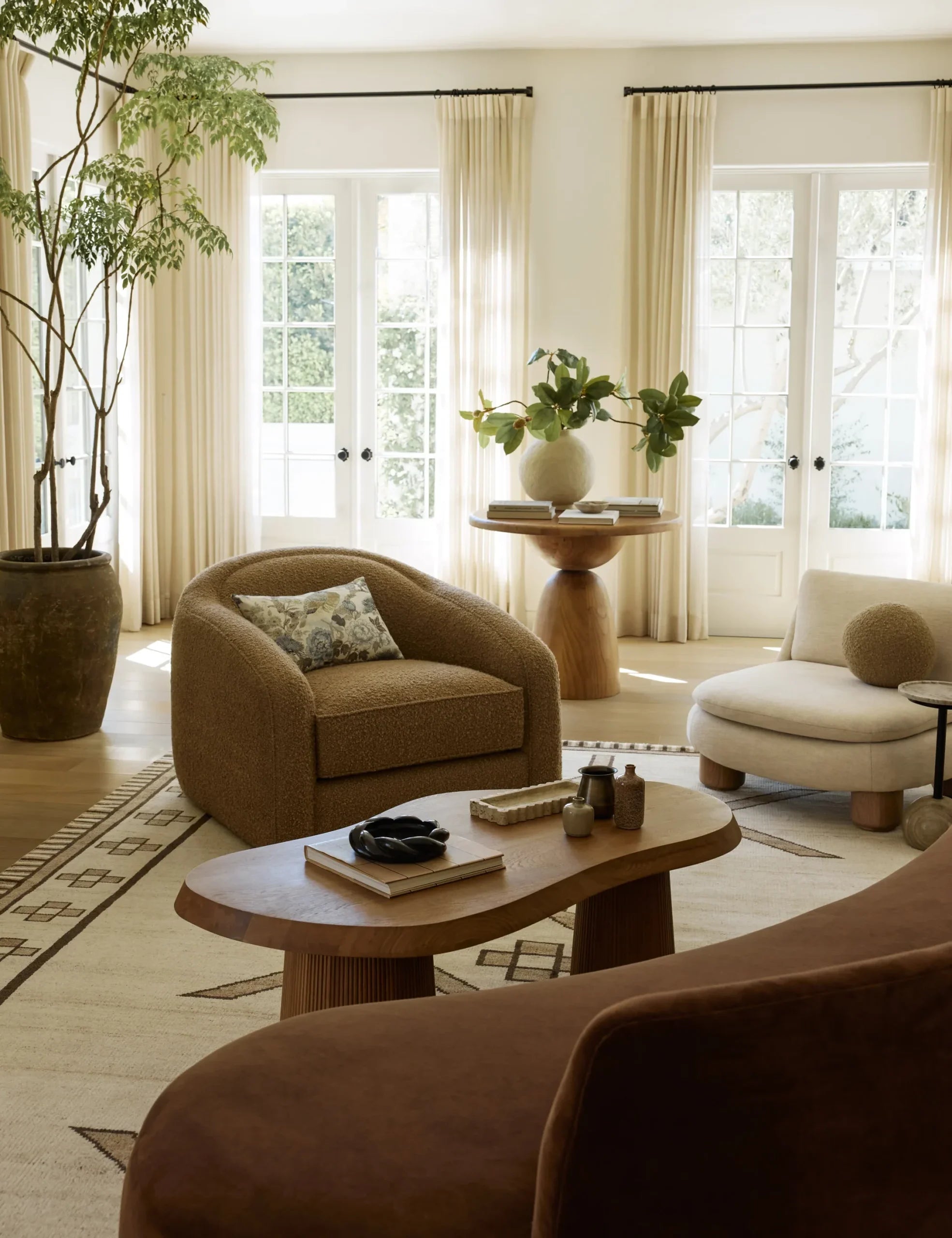 Organic Coffee Table with asymmetrical design and sculptural legs